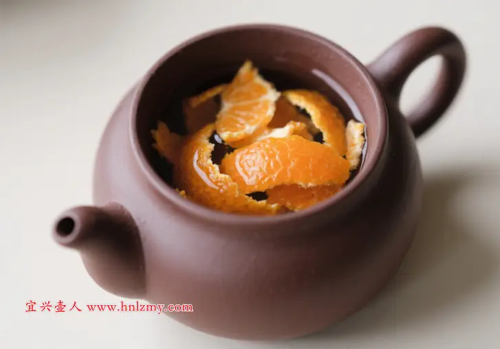 橘子皮去紫砂壶异味