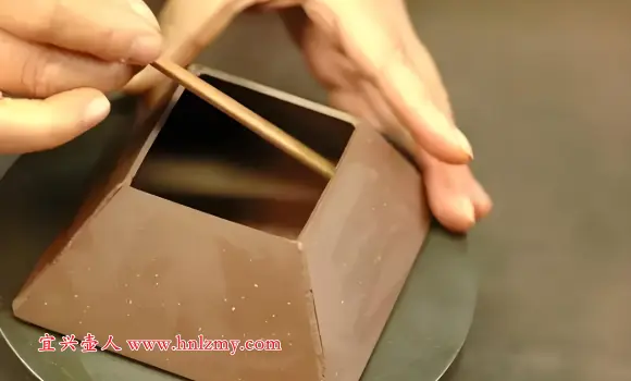 紫砂方壶的制作步骤