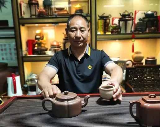 陆顺大个人照片