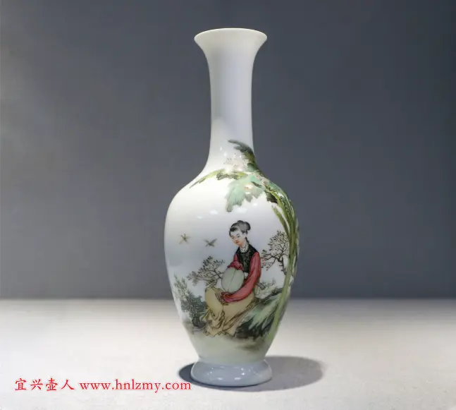 瓷器和紫砂壶哪个有收藏价值？如今市场都不值得收藏