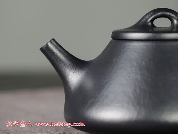 焐灰紫砂壶颜色并非全黑