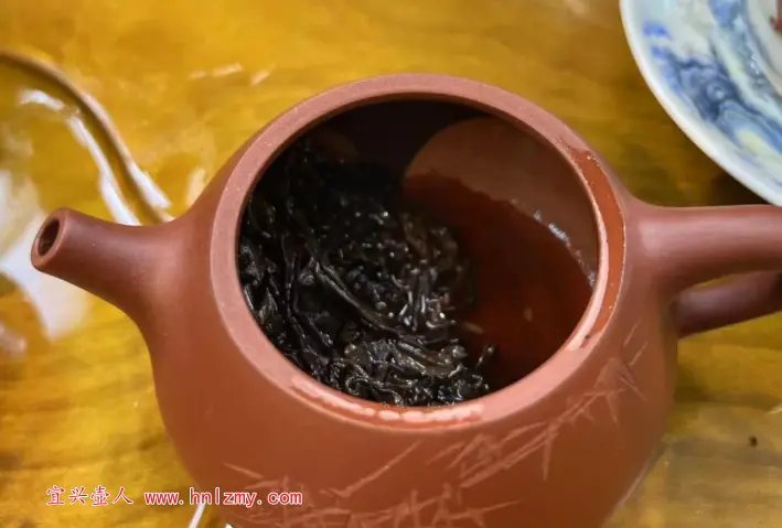 紫砂壶泡熟普