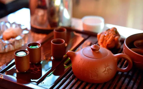 泡红茶怎么挑选合适的紫砂壶2