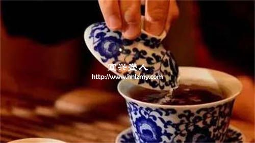紫砂壶和盖碗泡茶味道为什么不一样