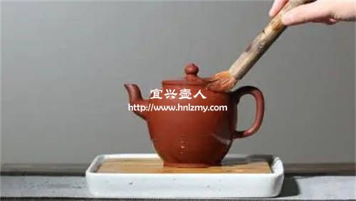 想要换茶叶要如何清洗紫砂壶