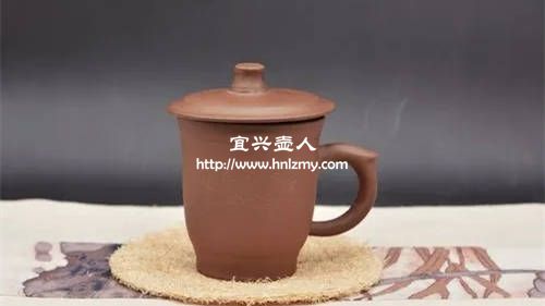 紫砂壶茶杯为什么喝着有泥土味