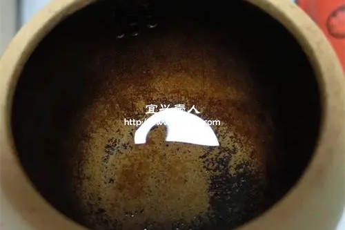 紫砂壶里的茶渍该如何处理