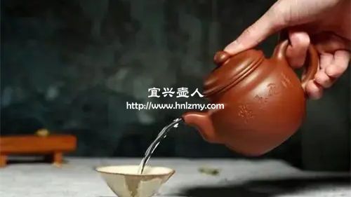 紫砂壶倒茶流口水怎么办
