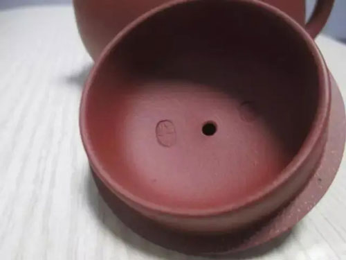 紫砂壶盖上有一圈水印是什么原因