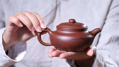 紫砂壶用久了不用放茶叶吗