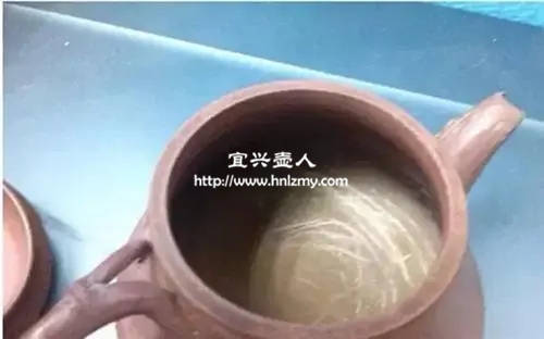 紫砂壶上面的茶渍怎么去除