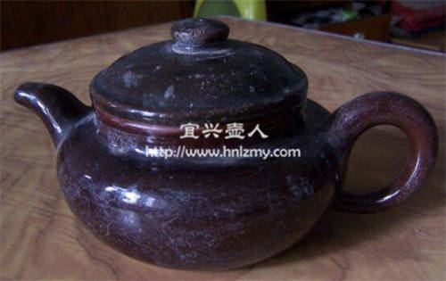 清朝早期的紫砂壶也有上釉的没有土腥气