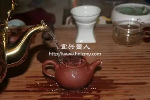新买的紫砂茶壶第一次如何清洗