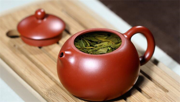 紫砂壶开壶直接用茶叶煮好吗