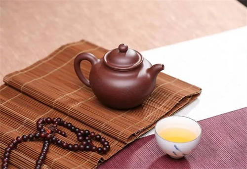 用紫砂壶喝茶后口干舌燥为什么