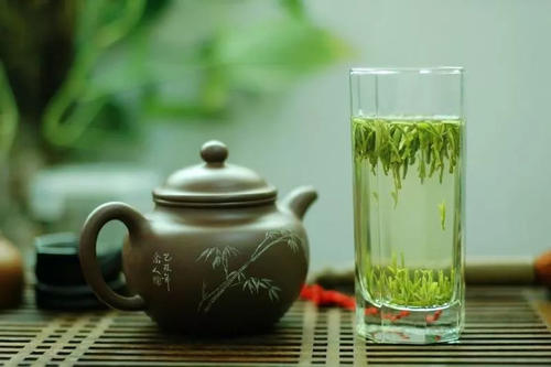 紫砂壶如何冲泡绿茶比较好？