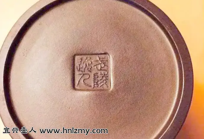 紫砂壶吐黑示意图